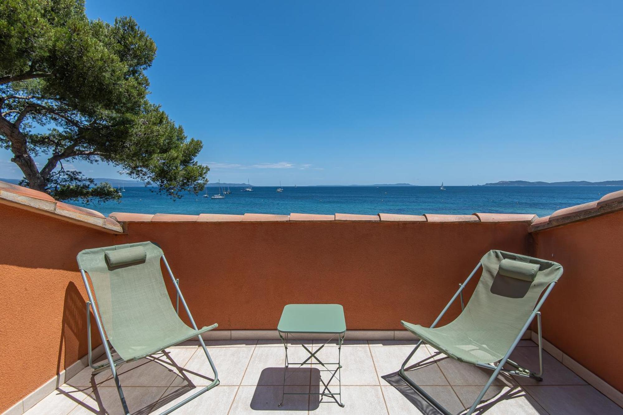Apartment Les Pieds Dans L Eau Hyeres